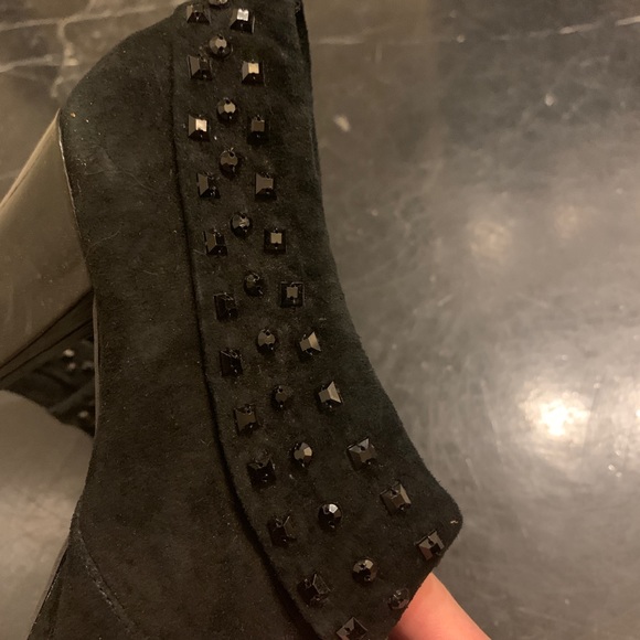 Kenneth Cole Reaction Suede Ankle Booties - Picture 2 of 4